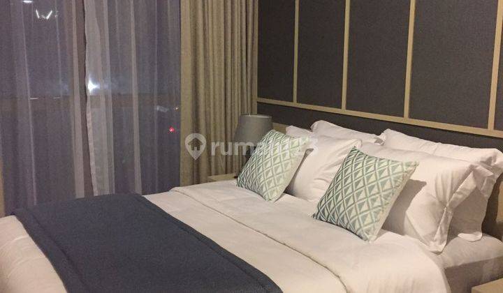 2+1 bedrooms + Maid Room Apartemen 1Park Avenue Tower Royal 2