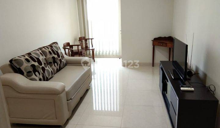 Apartemen Warhol Kosongan 1