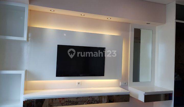 Apartemen 1BR full furnished cantik di Trillium, Surabaya 2