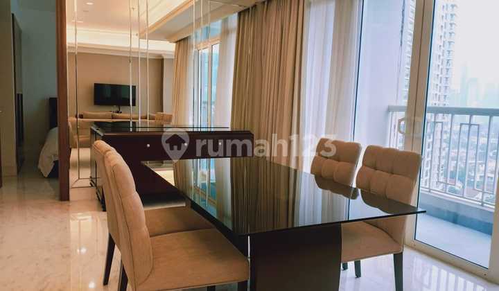 Botanica Apartment - Simprug Tower 1, 2BR, 19th floor unit C. Fully furnished (Yn)