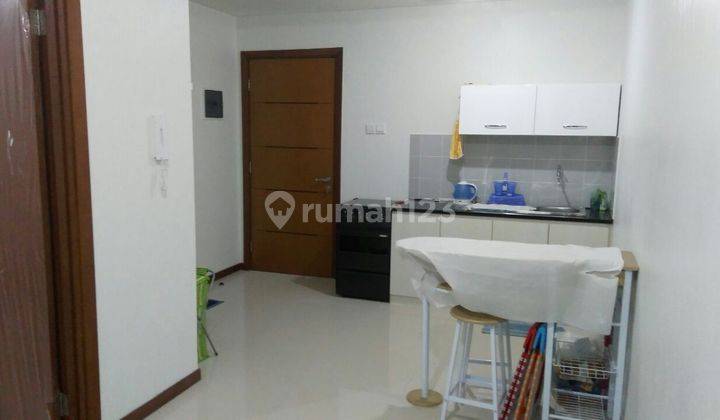 Condominium Green Bay Pluit type 1br semi Furnish 2