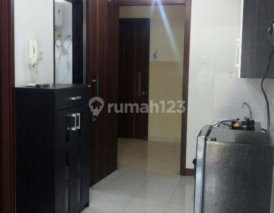 Apartemen Scientia view swimming pool lantai rendah 2