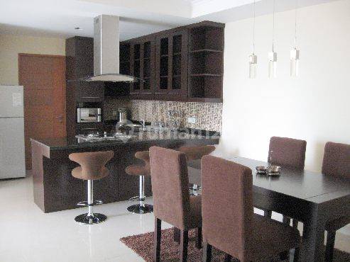 Apartemen Hamptons Park, 3br, 121sqm 1