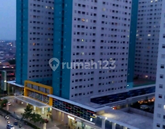 Monthly Studio Apartment Green Pramuka 21 M2 2