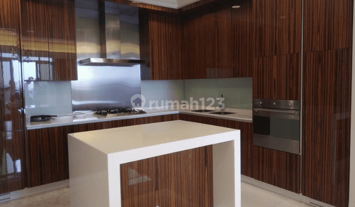 Jual Apartemen Botanica 3 Br, Size 225 M2 Full Furnished In House Marketing 2