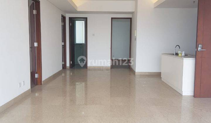 Apartemen 3 Kamar Tidur + 1 Kamar Mandi . Luas 196m² .  1