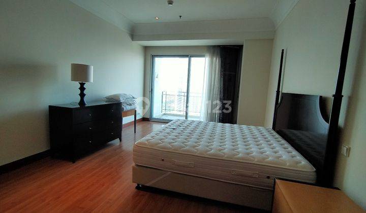 Luxury Apartment The Pakubuwono Residence  3 BR limited Unit  2