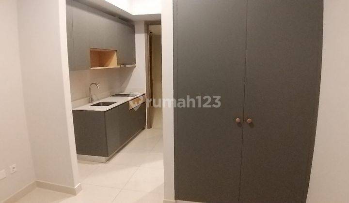 Apartemen tipe Studio Semi Furnished Taman Anggrek Residences di Tanjung Duren,Jakarta Barat 2