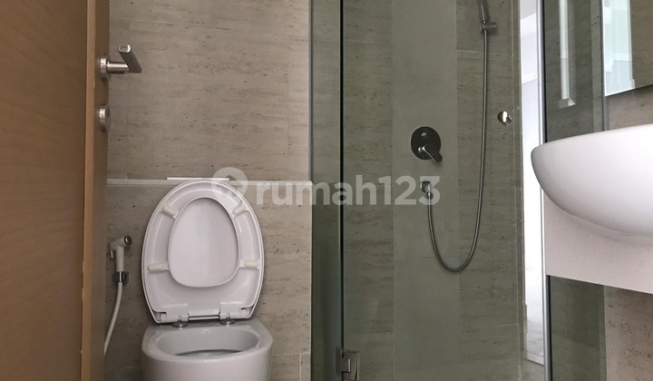 Orchid Garden Residence Suite Fragrant Semi Furnished, Never Been Occupied.