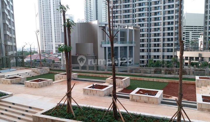 Apartemen Taman Anggrek Residences Unit Calypso Semi Furnish 1