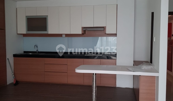 Apartemen Brand New ! 2