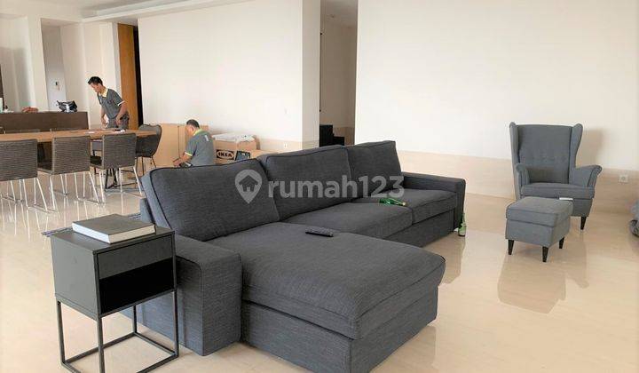 Apartment The Dharmawangsa Residence 450 m2 4 BR 1