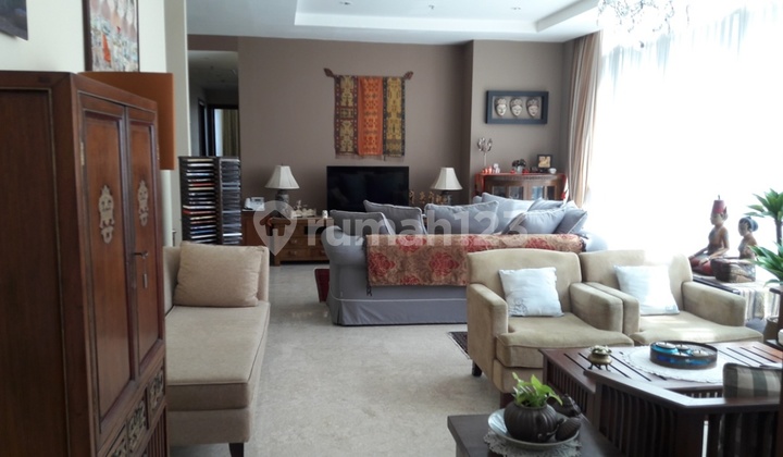 Oakwood Premier Cosmo Apartemen 1