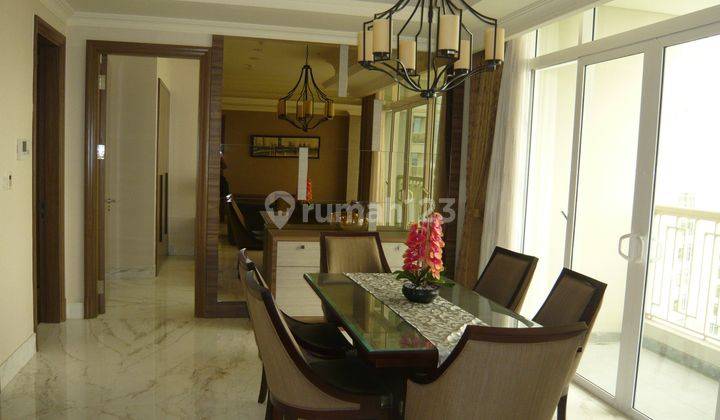 Apartemen Botanica 3+1BR 1