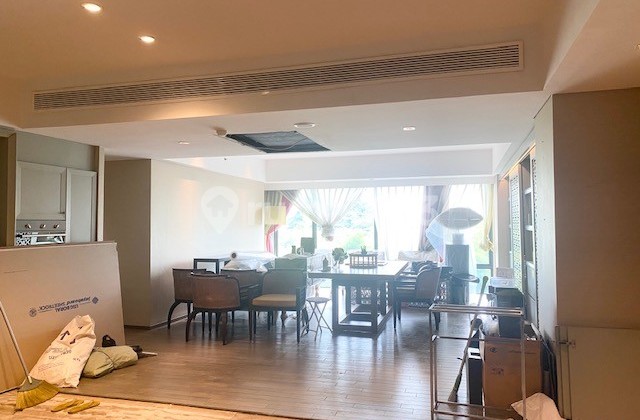 Furnished Cakep Apartemen Verde One Kuningan 3BR Jebol Jadi 2BR 159m2