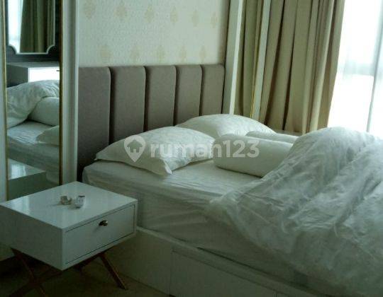 Apartemen Windsor Full Furnished View City & Pool 2