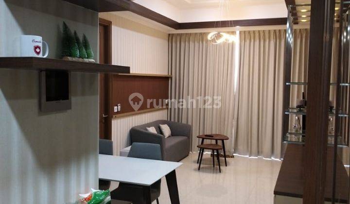 Apartemen cantik apik dan modern Taman Anggrek Residences Jakarta barat full furnish 2