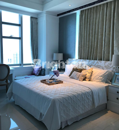 APARTMENT LUX DI ATAS MALL PAKUWON (LA RIZ) 2