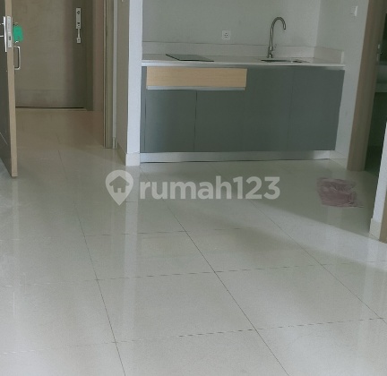 Beautiful 1-bedroom semi-furnished apartment at Taman Anggrek Residences, West Jakarta.