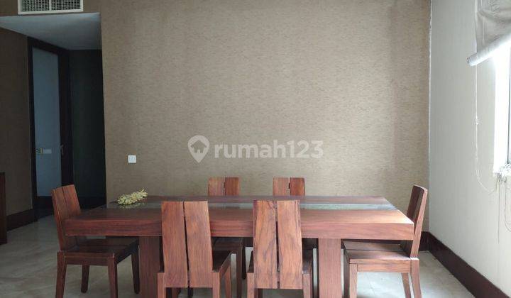 PEARL GARDEN RESORT APARTMENT, DENGAN HARGA  UNDER MARKET, VIEW POOL, PRIVATE LIFT, AND SPACIOUS LIVING ROOM 2