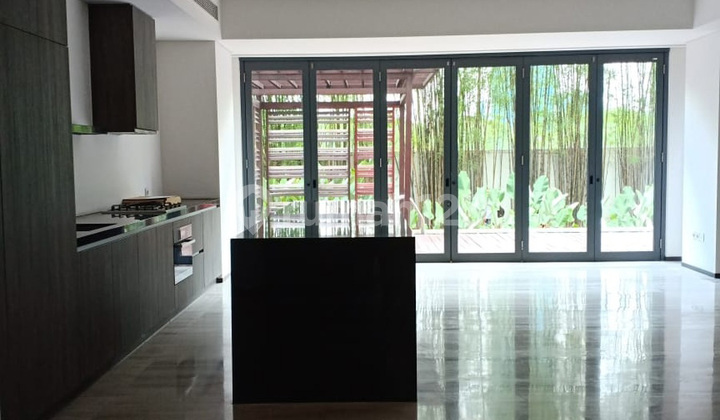 VERDE ONE APARTMENT 236 SQM, COURTYARD, PRIVATE POOL (FOR SALE) 2