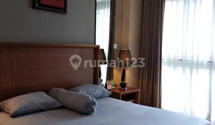 SENOPATI SUITES With PRIVATE LIFT, 2 BEDROOMS, With DOUBLE VIEW 2