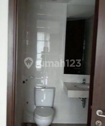 Apartemen ST Moritz Tower Royal Puri Indah Jakarta Barat 2