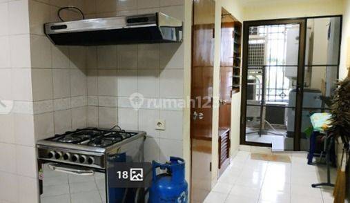 Kondominium Graha Family Tower Prima B Lanti 3 View City Kondisi Furnished LB 168 m² KT 4 KM 3 1