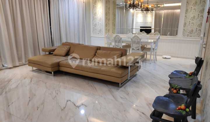 Apartemen Regatta Fully Furnished Ukuran 206 m2 2