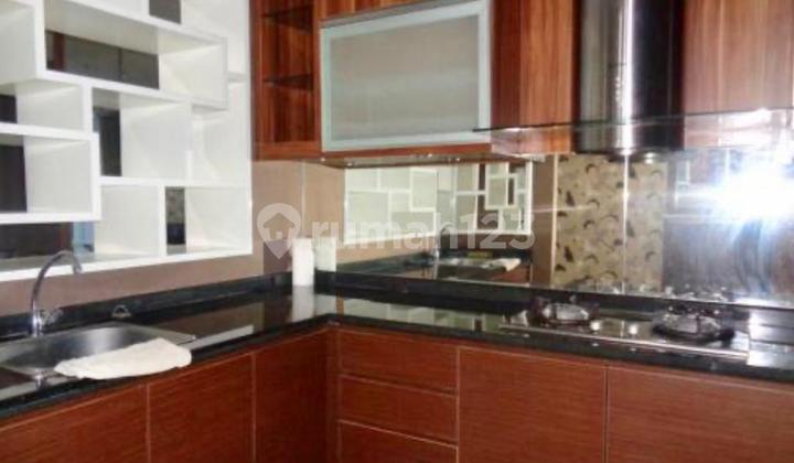 Apartemen Central Park Residences Furnished Bagus 2BR (77 sqm) View City, 2,450M, Central Park, Jakarta Barat 2