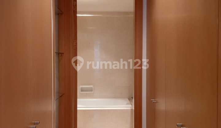 Special Price! Excellent Unit with Nice 2 Bedrooms at Sudirman Mansion
