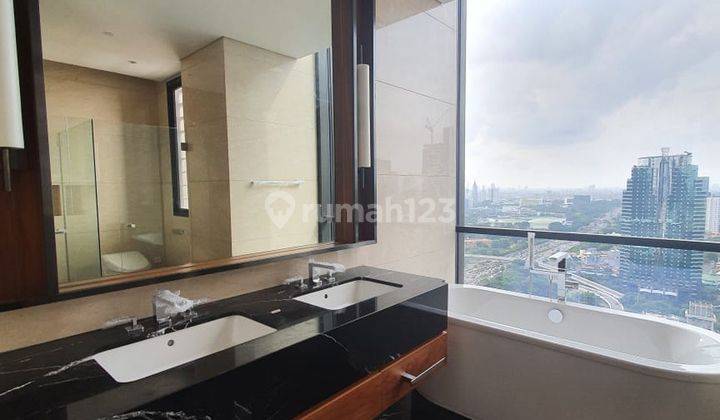 LUXURIOUS APARTMENT at THE REGENT RESIDENCES SEMANGGI 251 SQM (FOR SELL) 2