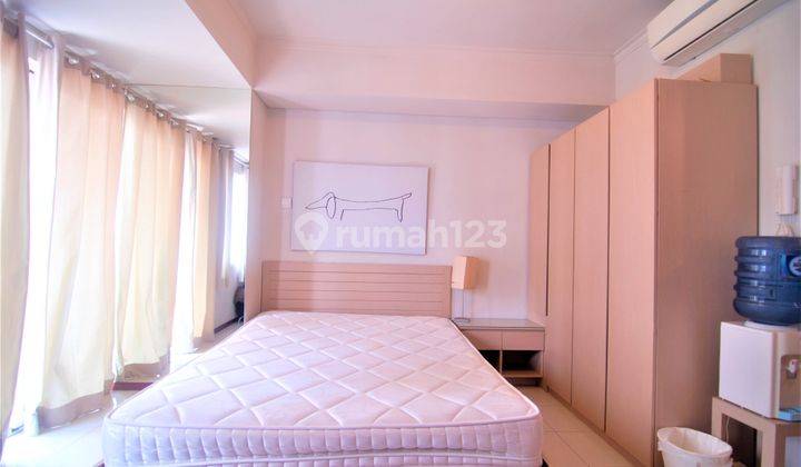 Apartemen Royal Mediterania Garden Residence Tower Lavender Studio Full Furnished 2