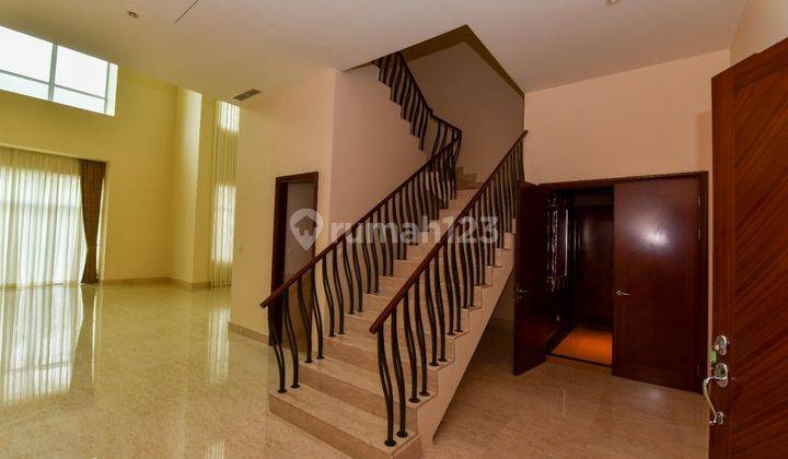 Tonwhouse Pakubuwono Residence 4 Bedrooms Semi Furnished  1