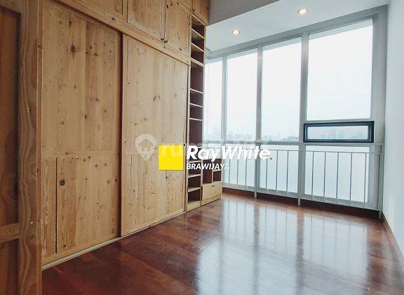 Apartemen di Kemang Village, Tower Tiffany, Siap Huni, Semi Furnished, 4 Bedrooms 1