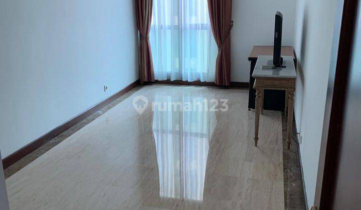 Apartemen Casablanca luas 146m2 3+1 br  3 M 2