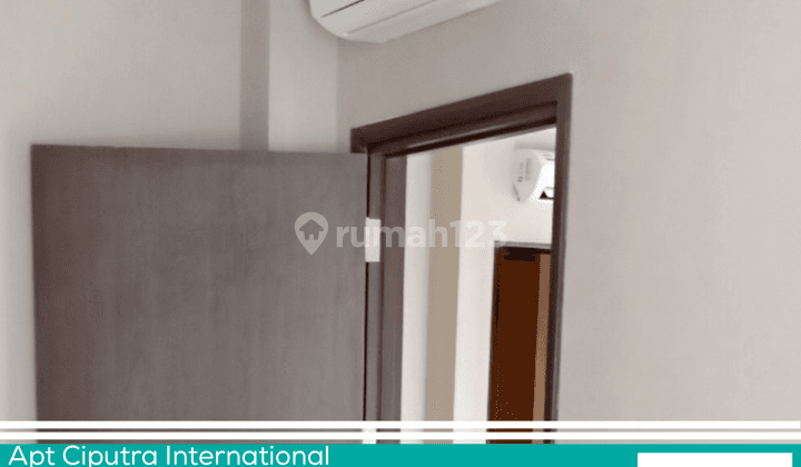 Apartement Ciputra International Tower Amsterdam Lt 30, 2BR-A, Semi Furnished 1