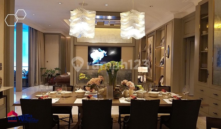 Dijual Apartemen 4 Kamar Luxury Modern di St Regis Residences, Jakarta