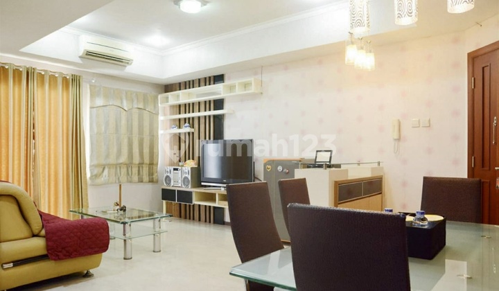 Cheap Apartment Royal Mediterania Garden 2BR+1 (72.5 m2) Semi Private Lift, Strategic Location, 2,450M, Tanjung Duren, West Jakarta