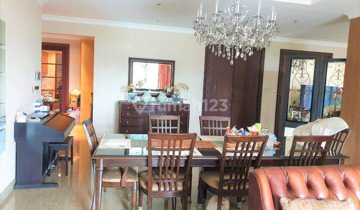 Terawat, Semi furnished, 4BR, Apt Essence Darmawangsa, 2