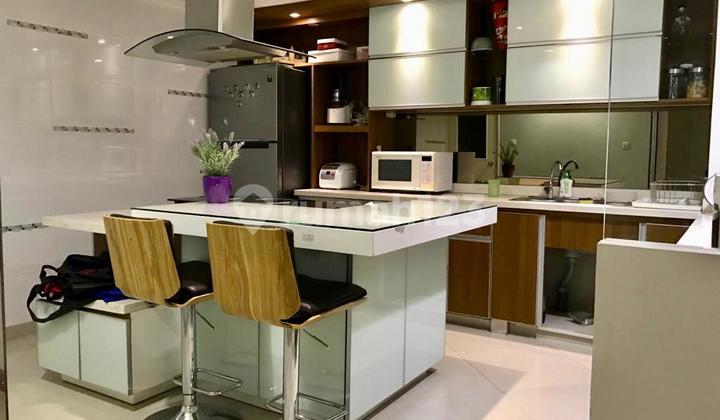 Modern Minimalist, 3BR+1 (146 m2), Fully Furnished, Nice, 150 Million/Year, Taman Anggrek, West Jakarta Modern Minimalist, 3BR+1 (146 m2), Fully Furnished, Nice, 150 Million/Year, Taman Anggrek, West Jakarta