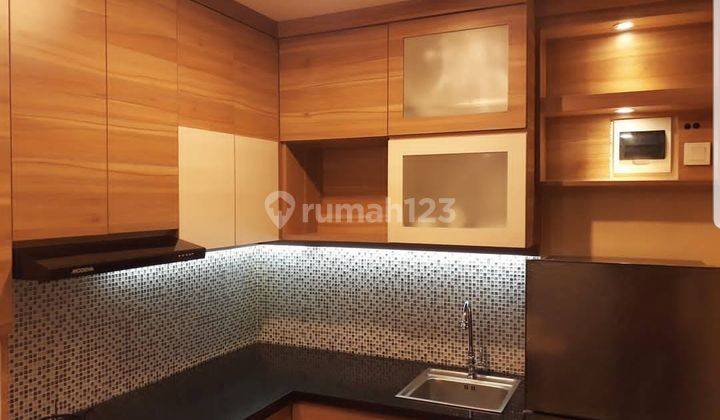 APARTEMENT TRIVIUM  TERRACE SUITE TOWER LIPPO CIKARANG  VIEW LAKE BAGUS 1