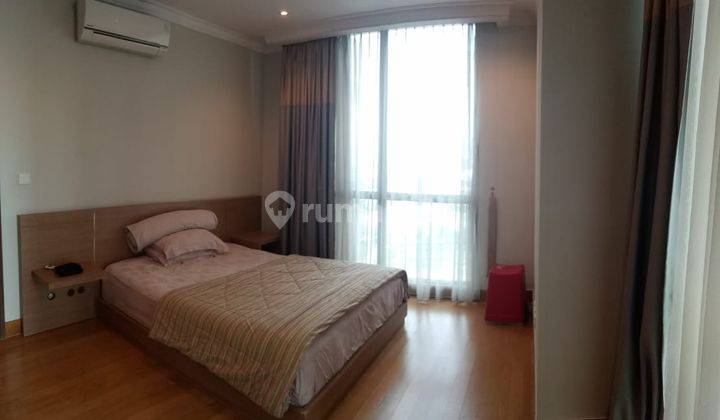 Residence 8 Senopati 1 Bedroom luas 102 m view pool 2