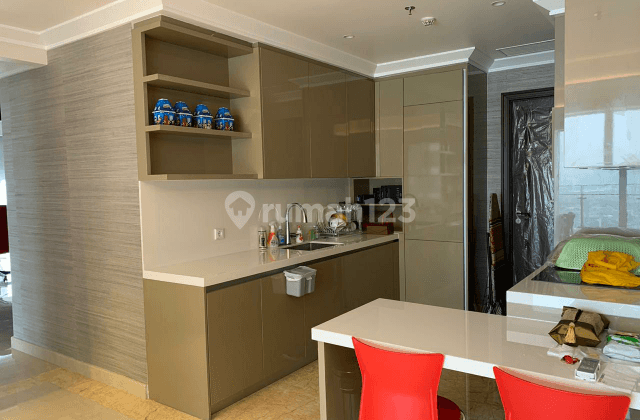 APARTEMEN DIKELILINGI MALL 1