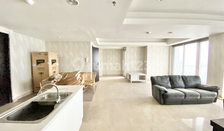Springhill apartment 3 bedroom type 192 meters cheap