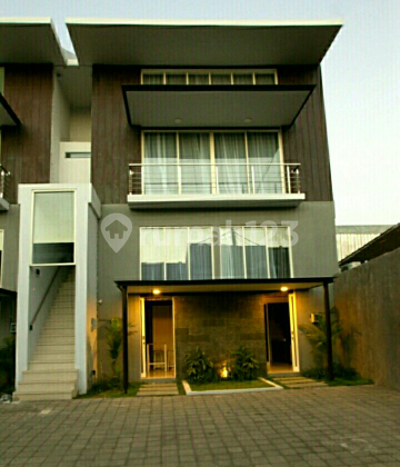 Apartemen 2BR Garden Town House dekat Sunset Road, mall MBG dan Simpang Siur Kuta Bali