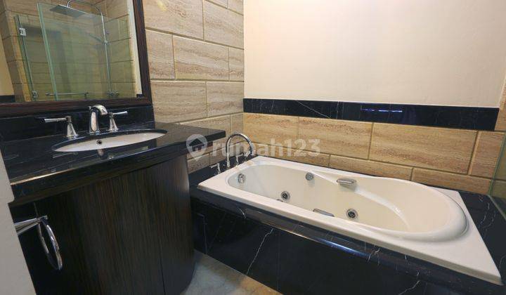 Apartemen Kempinski private residence 2+1BR 2