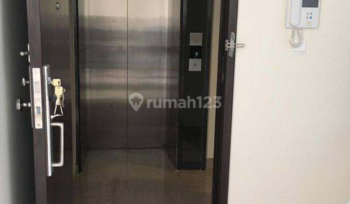 Menteng Park Apartemen, Emerald, 2BR, 64sqm, Private lift, brand new unit, harga murah. 2