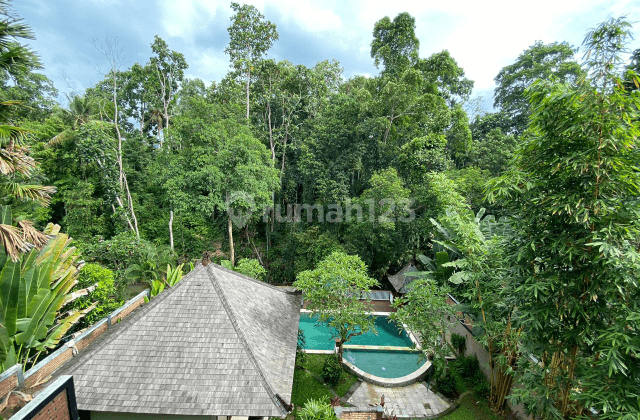 Beautiful cheap villa, Nyanyi Pandak Gede Kediri Beach