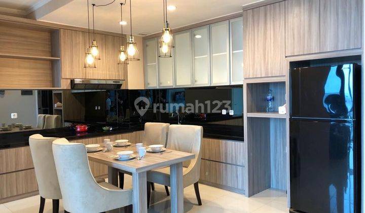 APARTEMENT VUE CIPUTRA WORLD 2BR FULL FURNISH 1